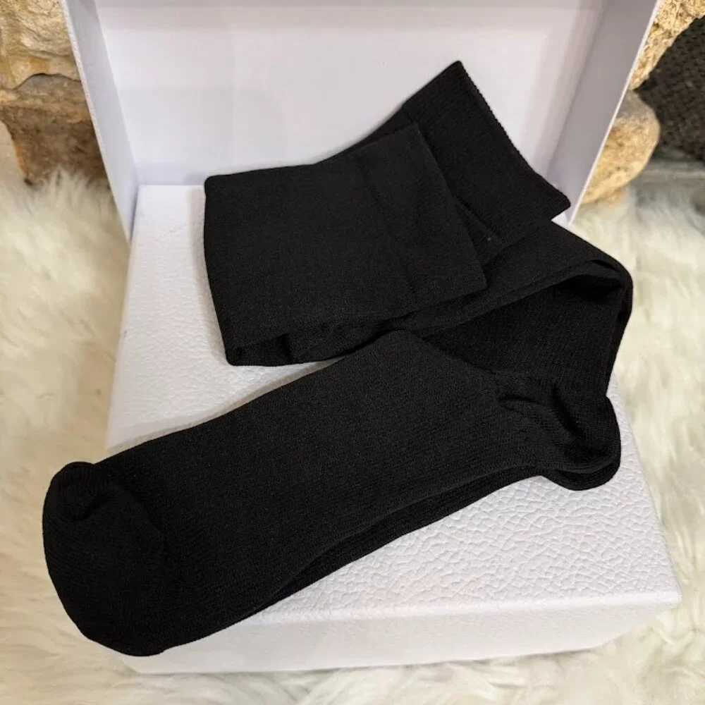 Black Knitted Support Unisex Compression Socks Calf Length 1 Pair